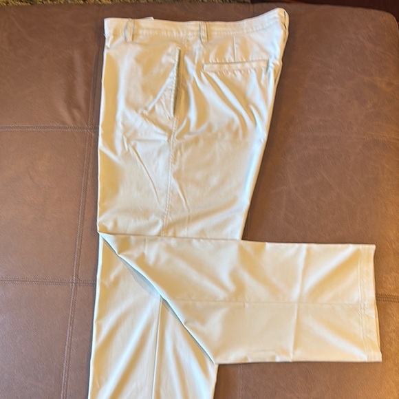C9 by Champion Cream Golf Pants. - Picture 1 of 3